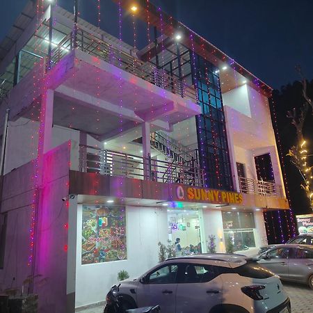 阳光松树度假村 兰斯顿 外观 照片